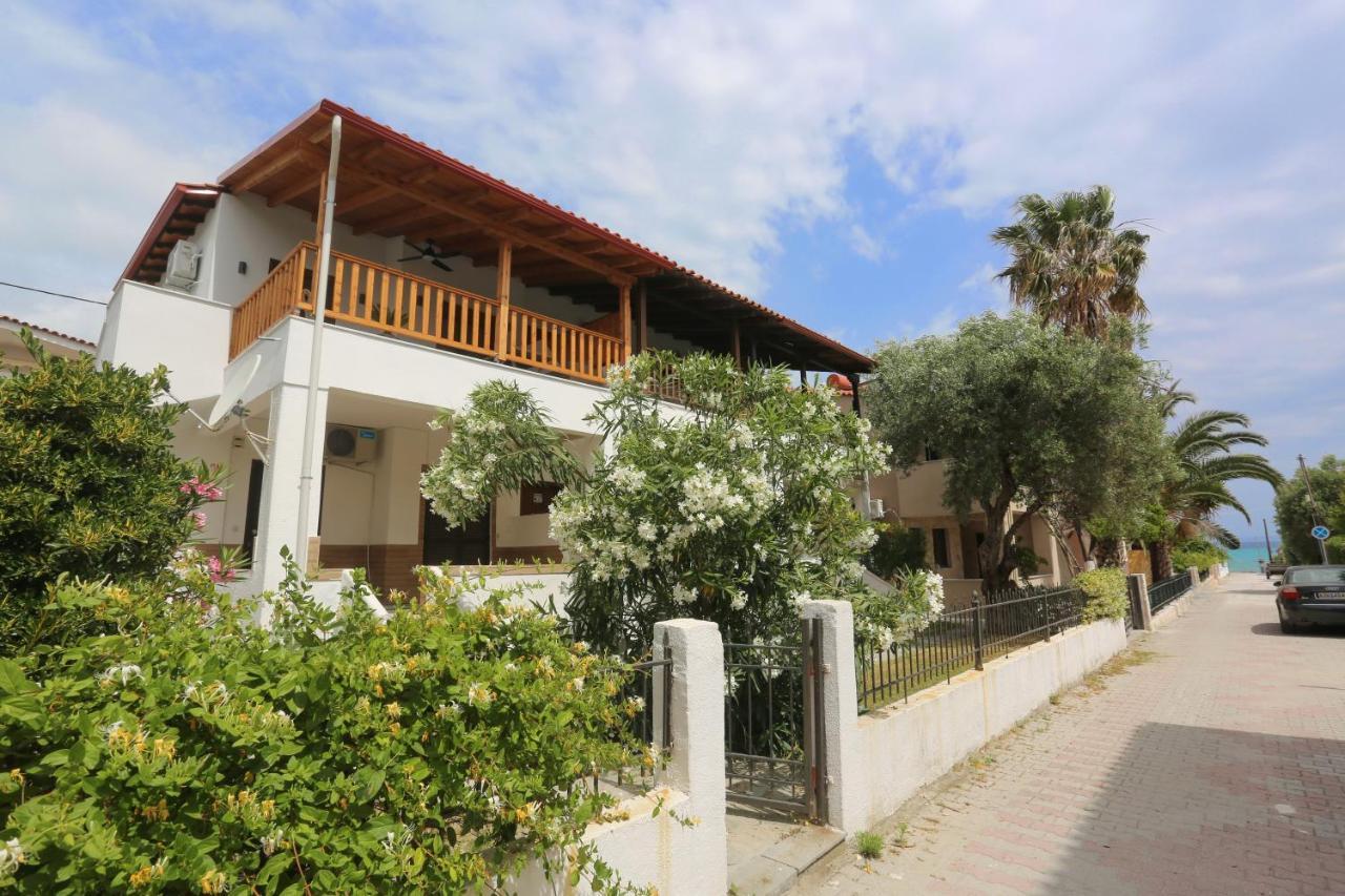 Blue Wave Apartment Pefkochori Exterior foto